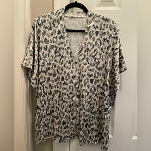 JODIFL Women’s Casual Leopard Print Shirt - cream and green